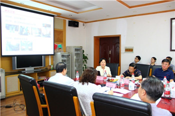 亚洲精品久久久久中文第一幕