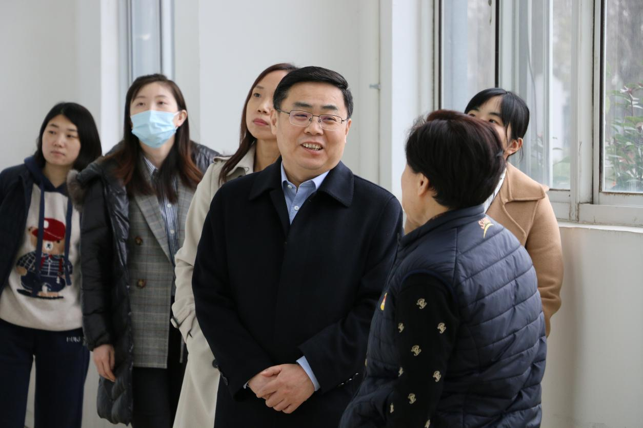 亚洲精品久久久久中文第一幕